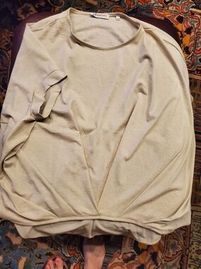 Short Sleeve Pleated Front High-Low Top